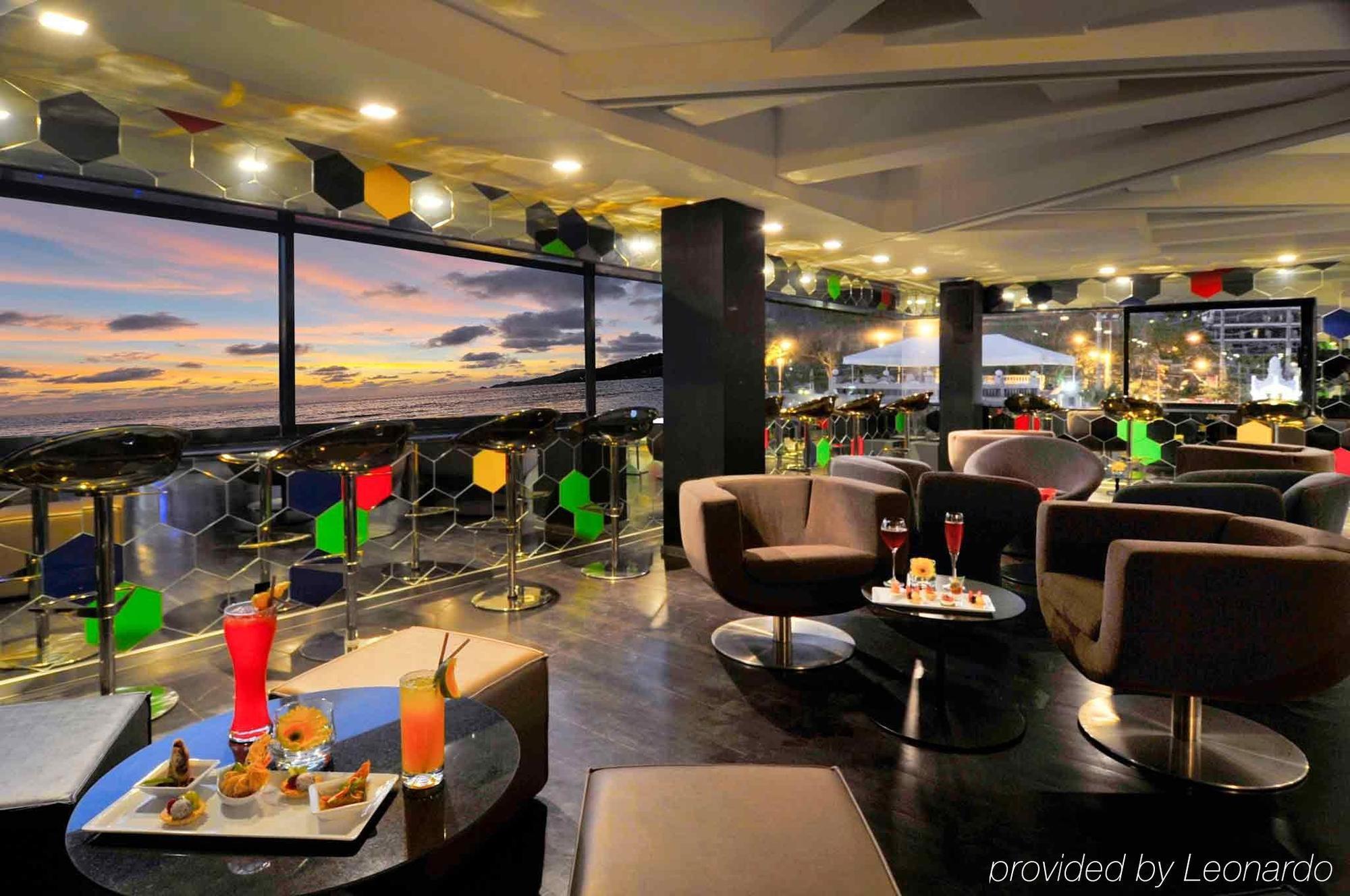 B - Lay Tong Resort Phuket Restoran gambar
